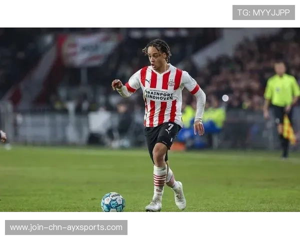 埃因霍温年轻中场展现老练表现