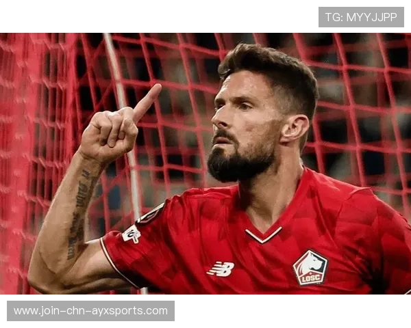 吉鲁头球抢点完成关键绝杀